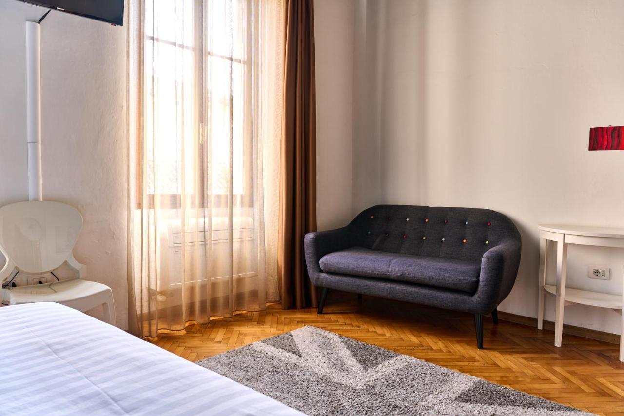 Al Cavour 34 Bed & Breakfast Trento Eksteriør bilde