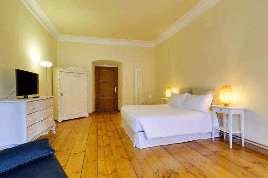 Al Cavour 34 Bed & Breakfast Trento Eksteriør bilde