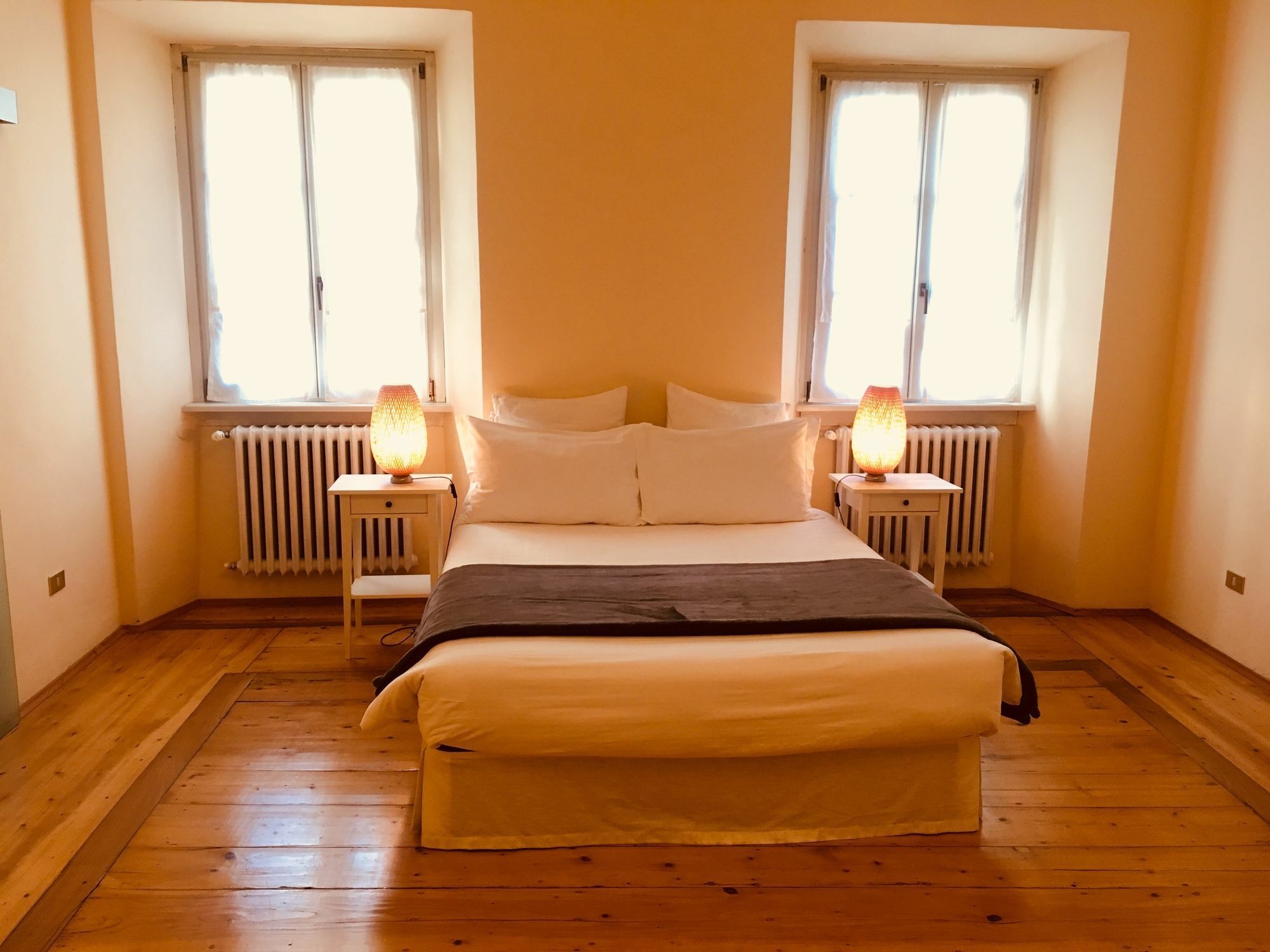 Al Cavour 34 Bed & Breakfast Trento Eksteriør bilde
