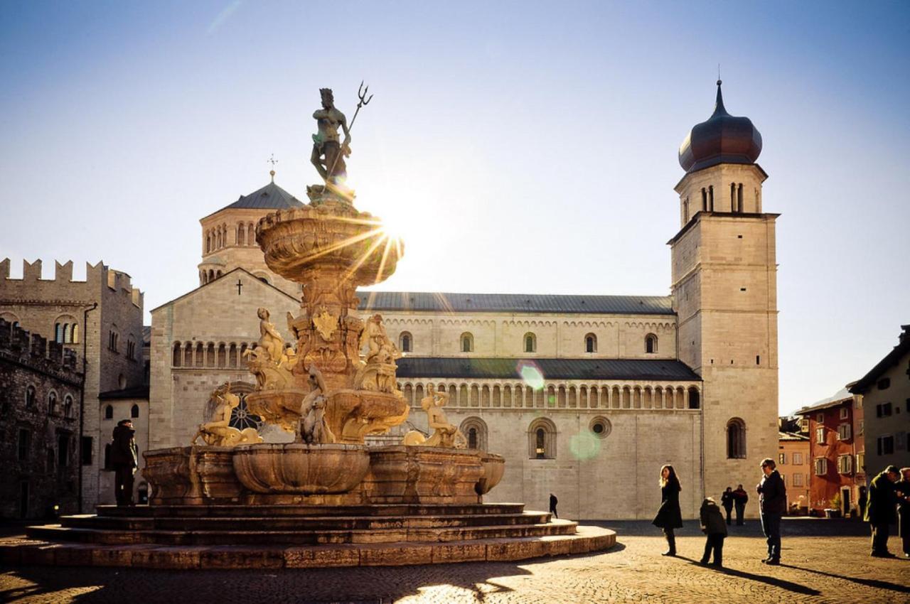 Al Cavour 34 Bed & Breakfast Trento Eksteriør bilde