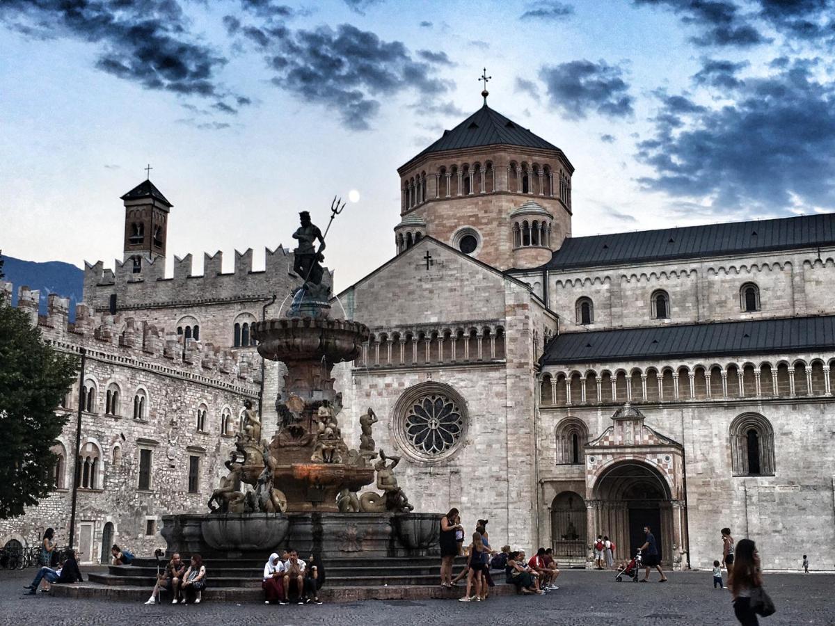 Al Cavour 34 Bed & Breakfast Trento Eksteriør bilde